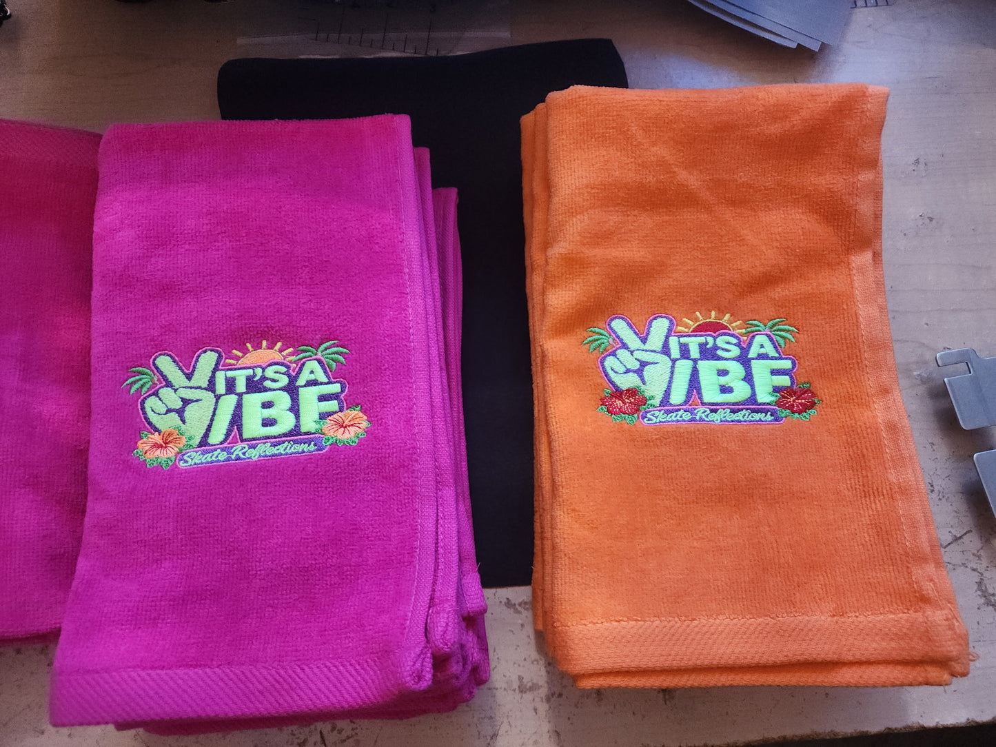 🖤 It’s a Vibe Sweat Towel – Skate Reflections Edition