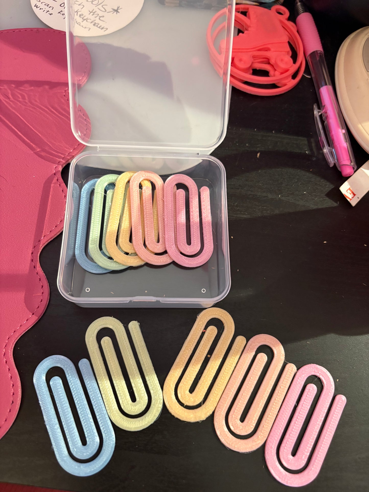Small 3D paperclips 10ct.